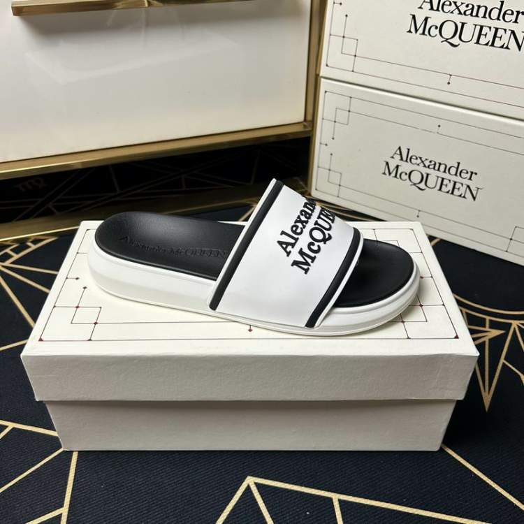 Picture of Alexander McQueen Shoes _SKUAlexanderMcQueensz35-46hnw0423471